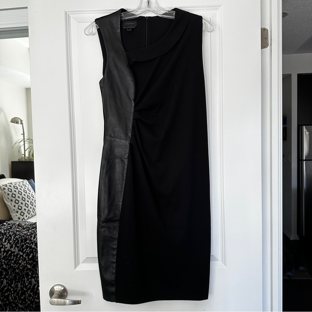 DANIER BLACK ASYMMETRICAL SLEEVELESS SHEATH DRESS